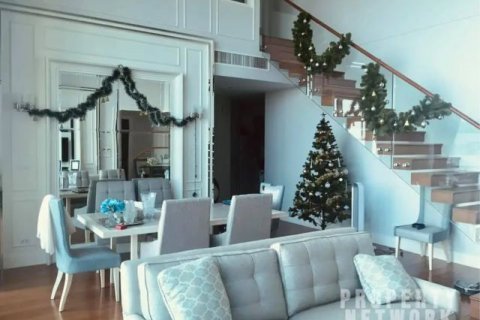 Кондоминиум с 3 спальнями в Клонг Тоэй, Бангкок, Таиланд № 123630 - фото 1