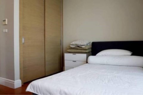 Condo in Khlong Toei, Bangkok, Thailand, 6 bedrooms  № 123632 - photo 3