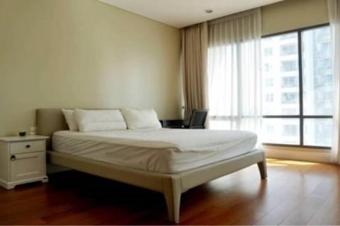 Condo in Khlong Toei, Bangkok, Thailand, 6 bedrooms  № 123632 - photo 6