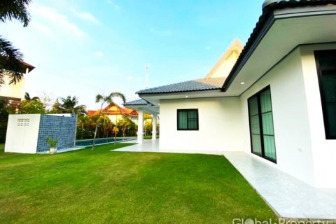 Дом в Паттайе, Таиланд с 4 спальнями  № 132286 - фото 3