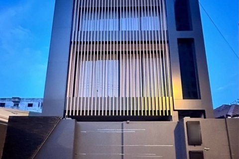 House in Pattaya, Thailand 7 bedrooms № 132287 - photo 4