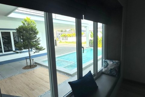 House in Pattaya, Thailand 5 bedrooms № 132290 - photo 6