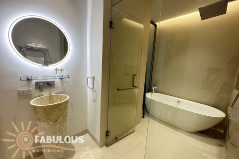 Villa in Phuket, Thailand 3 bedrooms № 124300 - photo 16