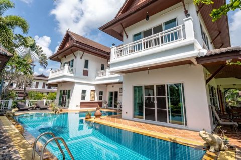 Villa in Chiang Mai, Thailand 4 bedrooms № 121477 - photo 8