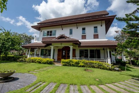 Villa in Chiang Mai, Thailand 4 bedrooms № 121477 - photo 10