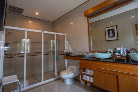 Villa in Chiang Mai, Thailand 4 bedrooms № 121477 - photo 14