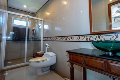 Villa in Chiang Mai, Thailand 4 bedrooms № 121477 - photo 18