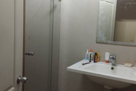 Condo in Bangkok, Thailand, 2 bedrooms  № 144493 - photo 4