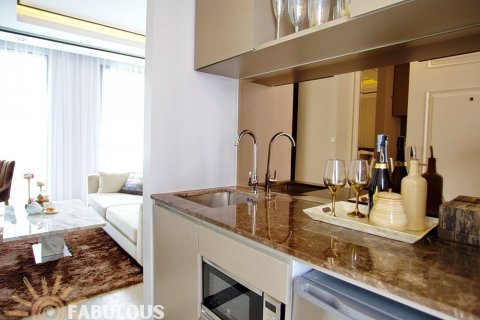 Condo à Surin, Thaïlande, 1 chambre  № 124372 - photo 16