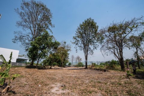 Land in Pattaya, Thailand 1692 sq.m. № 120539 - photo 6