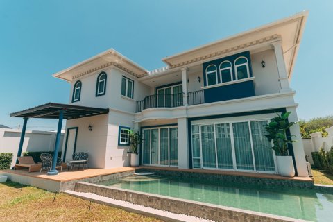 Villa in Bang Tao, Thailand 3 bedrooms № 70355
