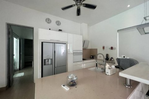 Villa in Sam Roi Yot, Thailand 3 bedrooms № 120505 - photo 6
