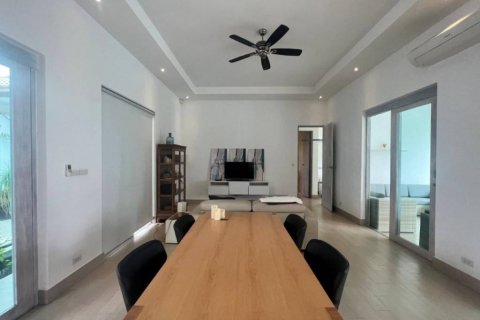 Villa in Sam Roi Yot, Thailand 3 bedrooms № 120505 - photo 4