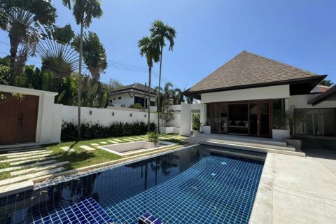 Вилла в Раваи, Таиланд с 2 спальнями  № 86212 - фото 1