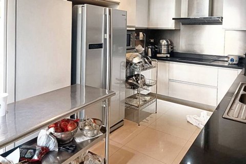 Кондоминиум с 4 спальнями в Клонг Тоэй, Бангкок, Таиланд № 86210 - фото 6