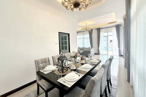 House in Pattaya, Thailand 3 bedrooms № 86208 - photo 6