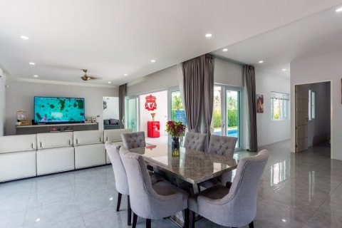 Дом в Хуа Хине, Таиланд с 7 спальнями  № 125347 - фото 9