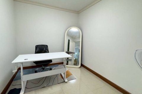 Кондоминиум с 1 спальней в Бангкоке, Таиланд № 132512 - фото 8