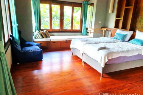 Дом в Паттайе, Таиланд с 4 спальнями  № 132339 - фото 9