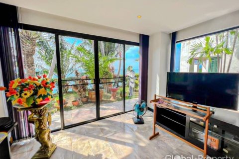 Condo in Pattaya, Thailand, 1 bedroom  № 132340 - photo 8