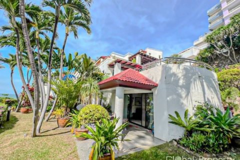 Condo in Pattaya, Thailand, 1 bedroom  № 132340 - photo 1