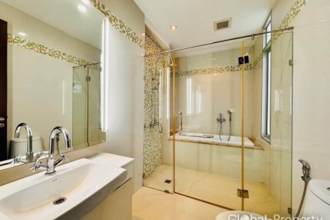 Maison à Pattaya, Thaïlande 4 chambres № 132338 - photo 8