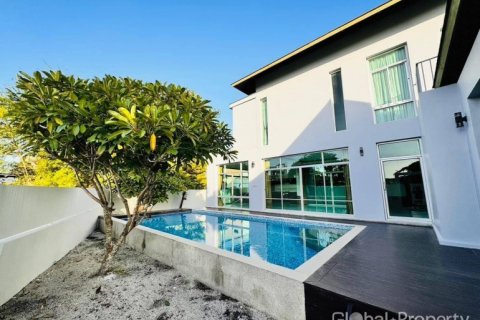 Maison à Pattaya, Thaïlande 4 chambres № 132338 - photo 5