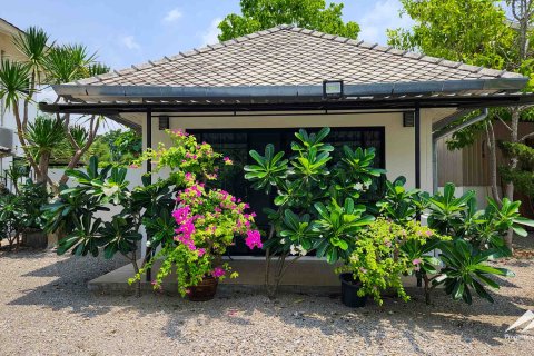 Commercial property in Chiang Mai, Thailand 850 sq.m. № 126329 - photo 26