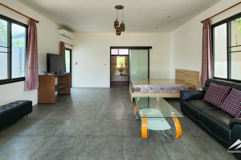 Commercial property in Chiang Mai, Thailand 850 sq.m. № 126329 - photo 29