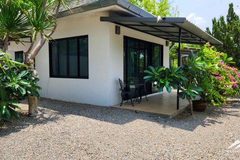 Commercial property in Chiang Mai, Thailand 850 sq.m. № 126329 - photo 27