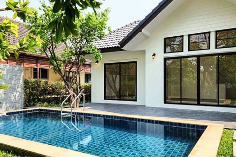 Villa in Chiang Mai, Thailand 3 bedrooms № 126327 - photo 14