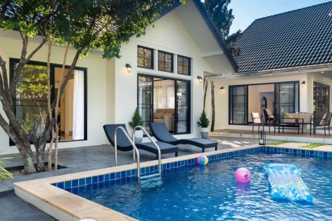 Villa in Chiang Mai, Thailand 3 bedrooms № 126327 - photo 1