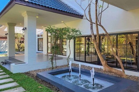 Villa in Chiang Mai, Thailand 3 bedrooms № 126327 - photo 2