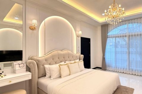 House in Pattaya, Thailand 4 bedrooms № 120580 - photo 12