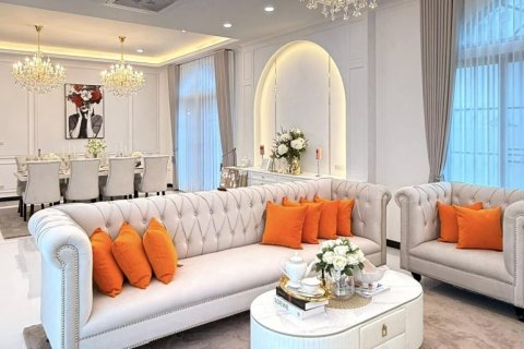 House in Pattaya, Thailand 4 bedrooms № 120580 - photo 5