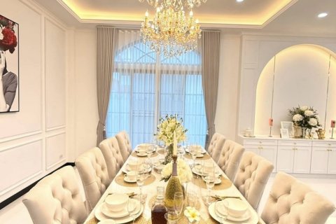 House in Pattaya, Thailand 4 bedrooms № 120580 - photo 7