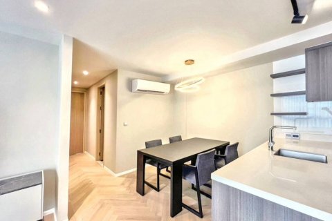 Condo in Bangkok, Thailand, 2 bedrooms  № 119387 - photo 4