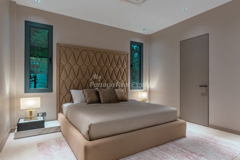 House on Jomtien Beach, Pattaya, Thailand 4 bedrooms № 123473 - photo 12