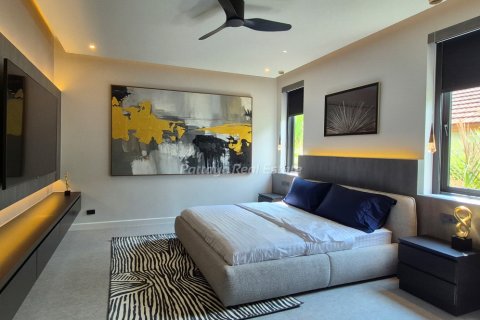 Maison à Bang Lamung, Thaïlande 4 chambres № 123468 - photo 11