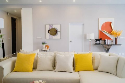 Villa in Pattaya, Thailand 4 bedrooms № 125930 - photo 3