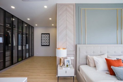 Villa in Pattaya, Thailand 4 bedrooms № 125928 - photo 10