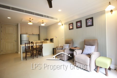 Condo in Hua Hin, Thailand, 1 bedroom  № 125532 - photo 9