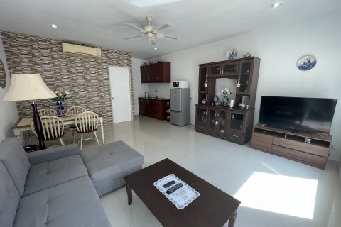 House in Hua Hin, Thailand 2 bedrooms № 125443 - photo 1