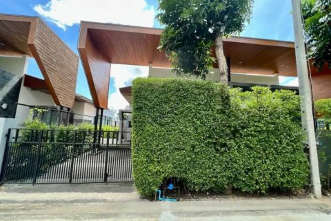 Villa in Chalong, Thailand 2 bedrooms № 132912 - photo 10