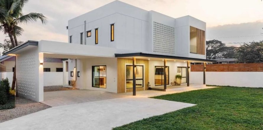 House in Chiang Mai, Thailand 4 bedrooms № 82996