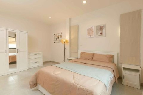 Дом в Чиангмае, Таиланд с 4 спальнями  № 82996 - фото 12