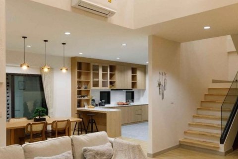 Maison à Chiang Mai, Thaïlande 4 chambres № 82996 - photo 9