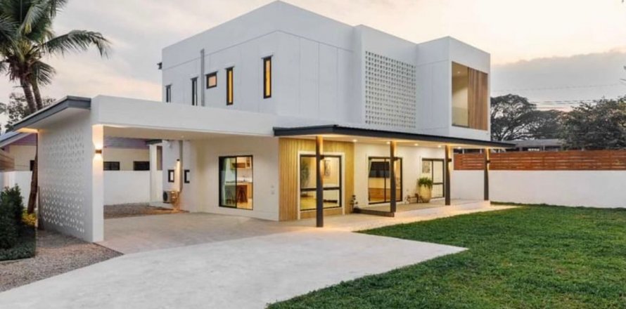 House in Chiang Mai, Thailand 4 bedrooms № 82996