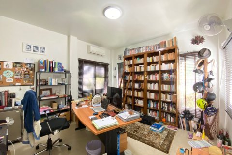 Дом в Чиангмае, Таиланд с 5 спальнями  № 82997 - фото 19