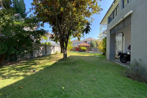 Maison à Chiang Mai, Thaïlande 5 chambres № 82997 - photo 7